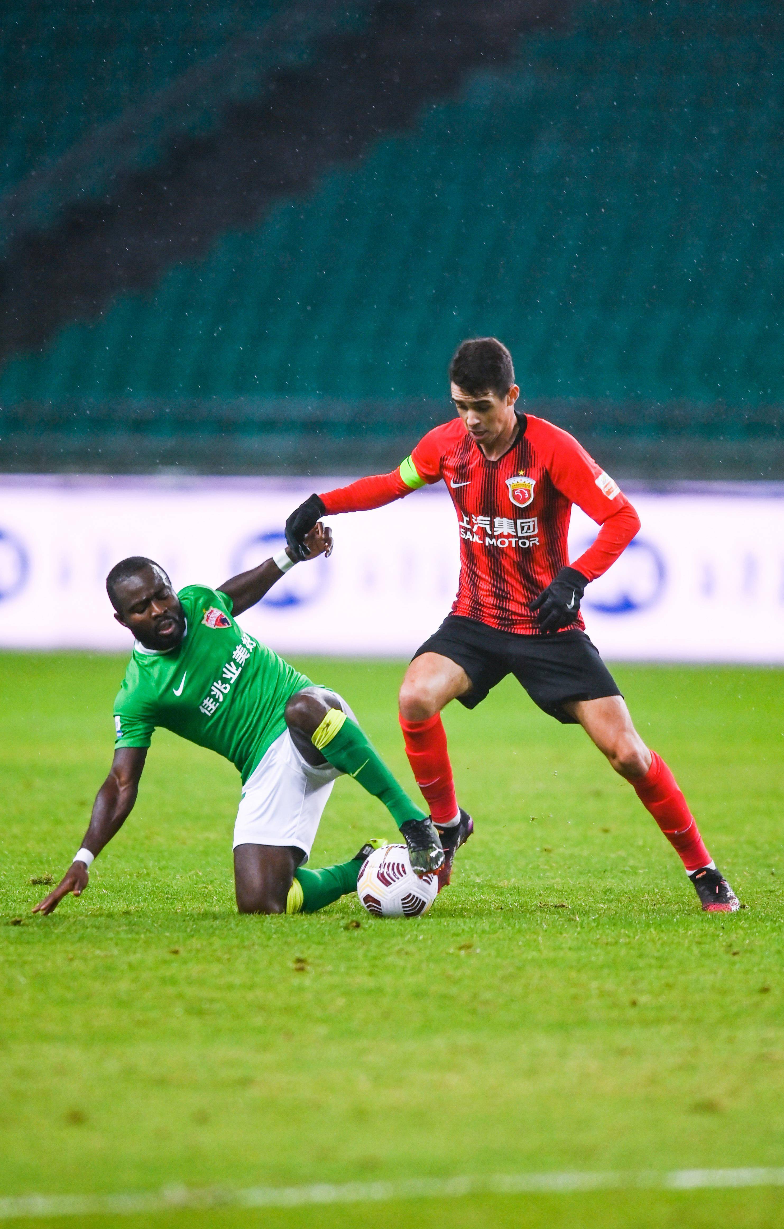 使对手失误 使对手失误